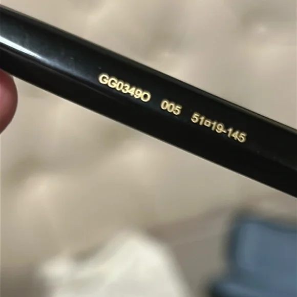 New gucci glasses. Never worn. Authentic. Can provide receipt. Cloth & case. - Picture 12 of 14